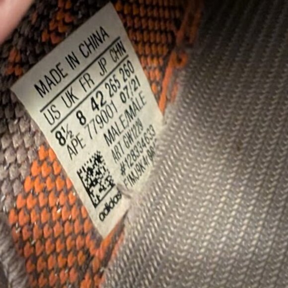 ⬇️PD⬇️ADIDAS YEEZY Boost 350 V2 Beluga 2.0 - Picture 9 of 10